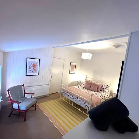 Foxy View In Town! بيت للعطل دينغل